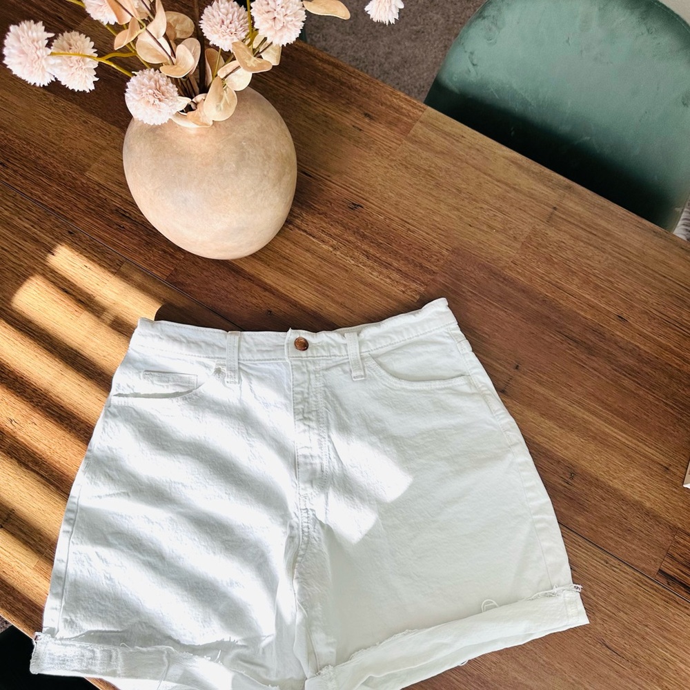 Vintage Bermuda High Waist White Shorts